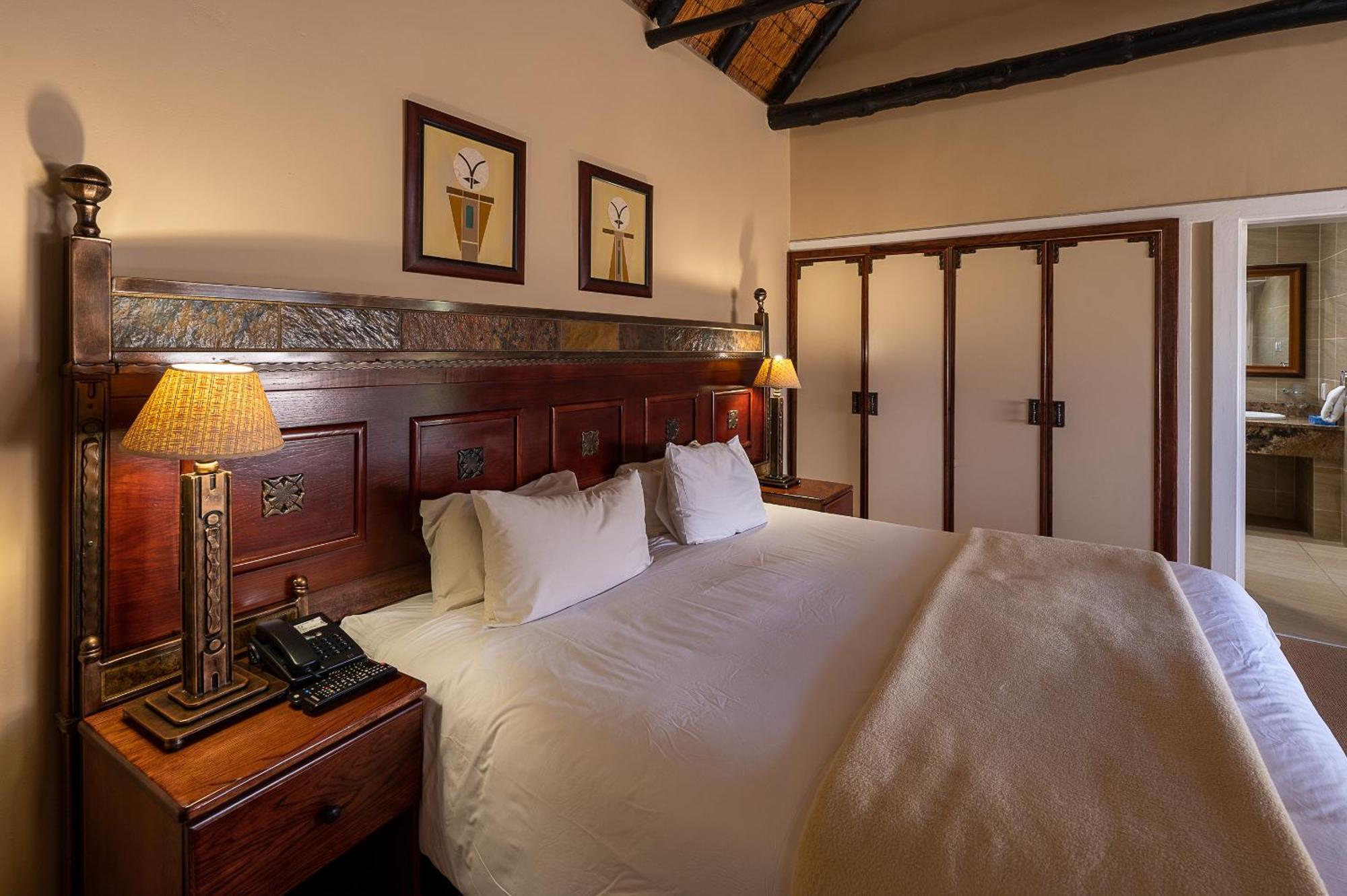 Cathedral Peak Hotel Winterton Rum bild